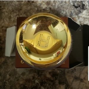 Hourglass veil powder